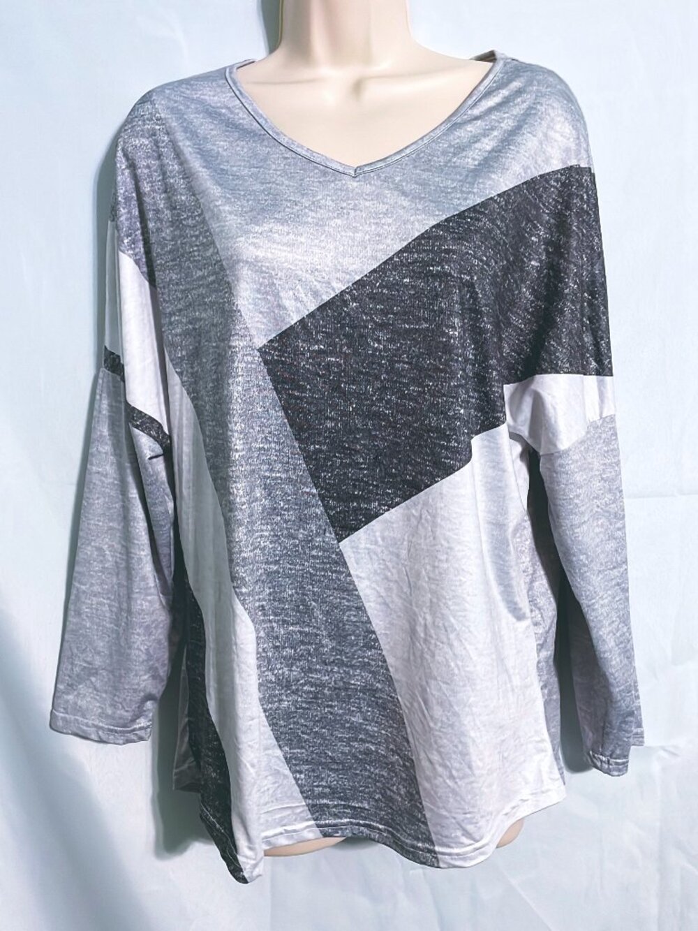 Basico Cute Gray Top Size M